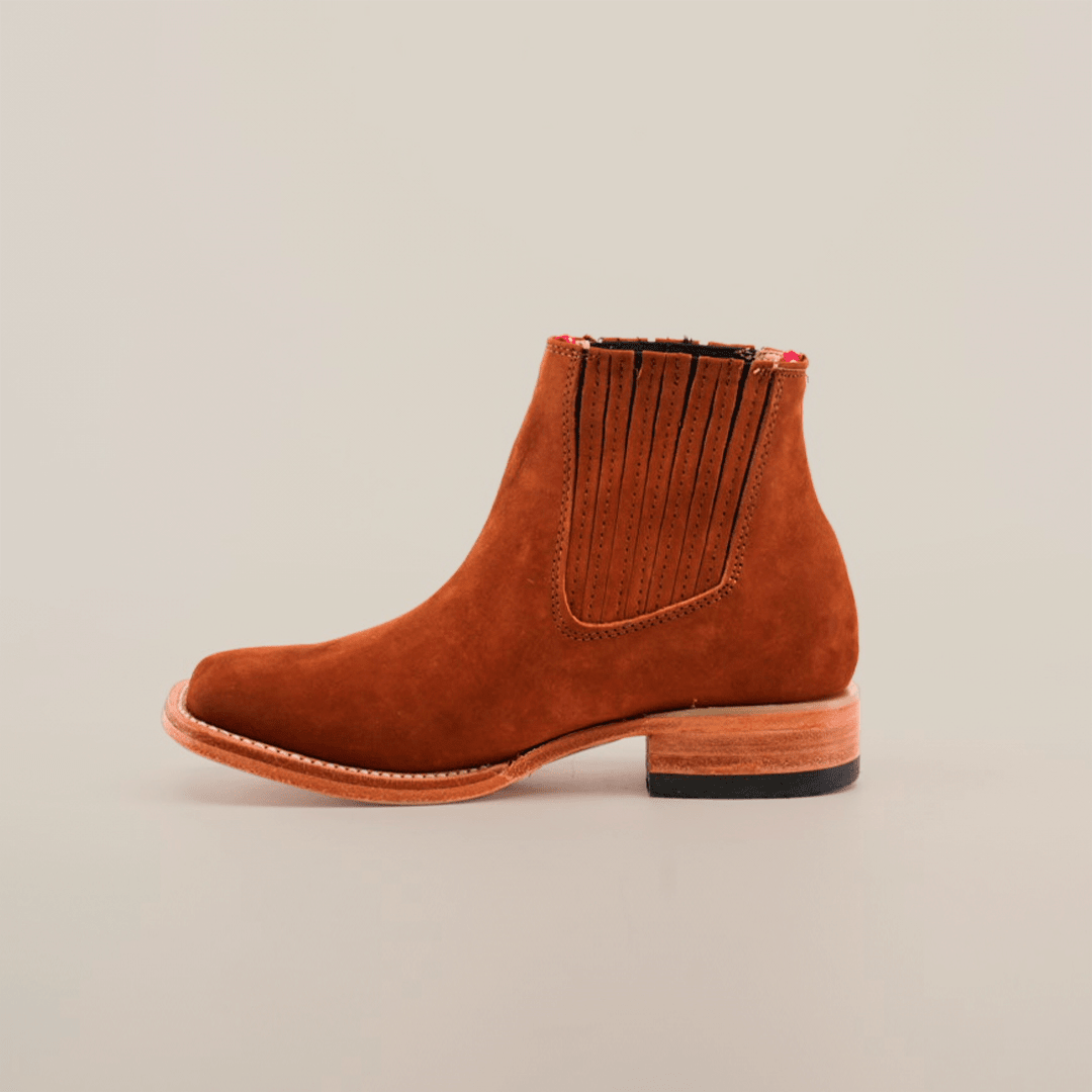 E1200 Joven Nobuck Castano - Gomez Western Wear